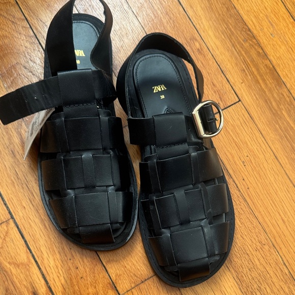 Zara Shoes - Zara Black Woven leather dad’s Sandals 38